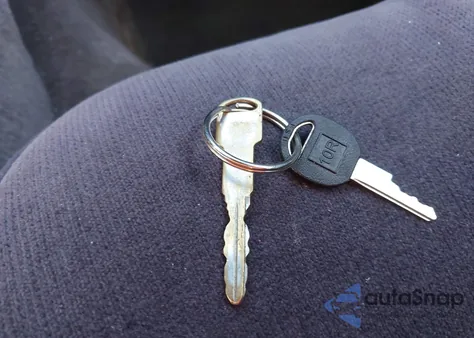 1994 Oldsmobile Achieva S из США, поврежденный, VIN 1G3NL5530RM013799